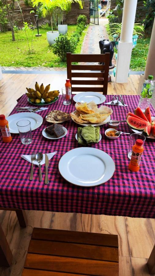 Yala Safari River View Hotel 티사마하라마 외부 사진
